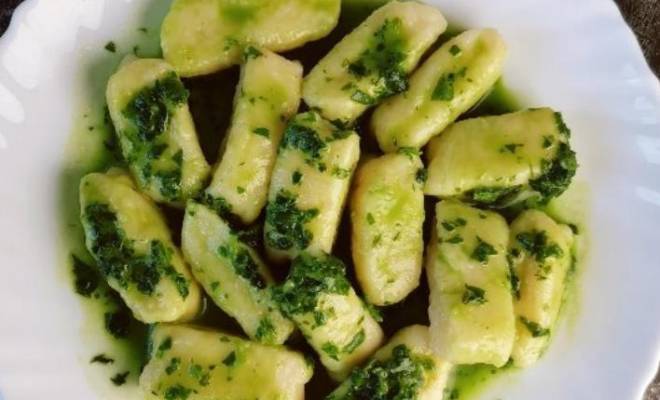 Картофельные Ньокки с шпинатом и щавелем рецепт