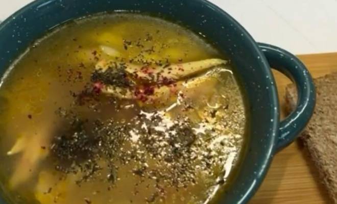 Мясной суп с курицей с домашней лапшой рецепт