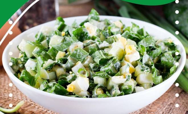 Салат из зелёного лука, огурца, яйца и зелени рецепт