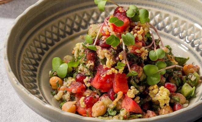 Ливанский салат «Табуле» с булгуром, помидорами и огурцами рецепт