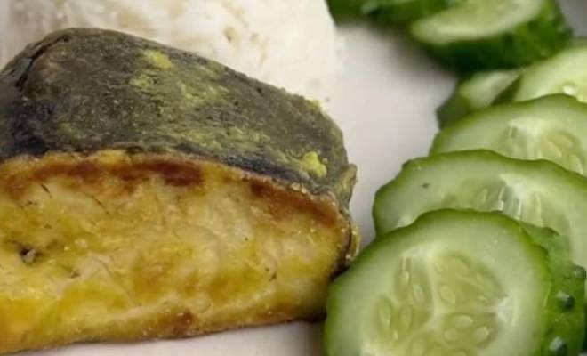 Вегетарианская жареная рыба из сыра тофу на сковороде рецепт