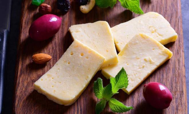 Домашний плавленный сыр из творога, молока и масла рецепт
