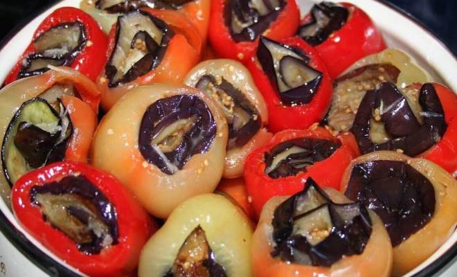 Перец фаршированный баклажанами с помидорами на зиму рецепт