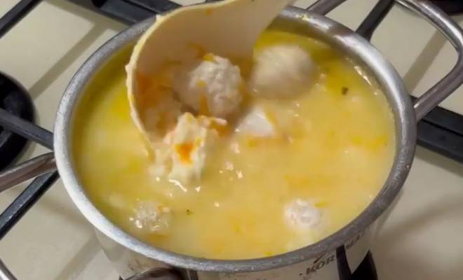 Сливочный суп с картошкой и рисом с фрикадельками для детей рецепт