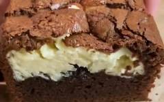 Брауни чизкейк с шоколадом и сливочным сыром