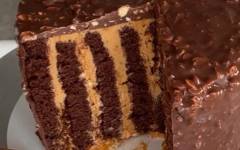 Мужской шоколадный торт с карамельным кремом и глазурью