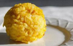 Японские рисовые шарики с сыром творожным