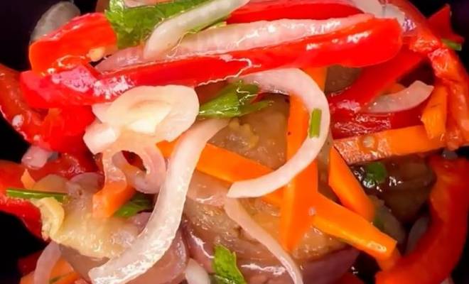 Салат с баклажанами, перцем, луком и морковкой рецепт