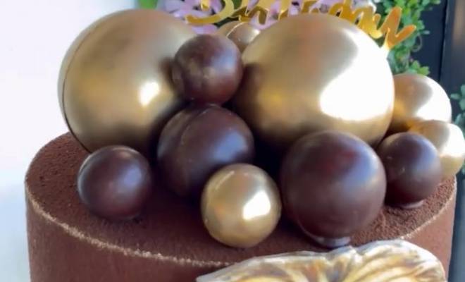 Как сделать шоколадные шары в формах для украшения торта рецепт