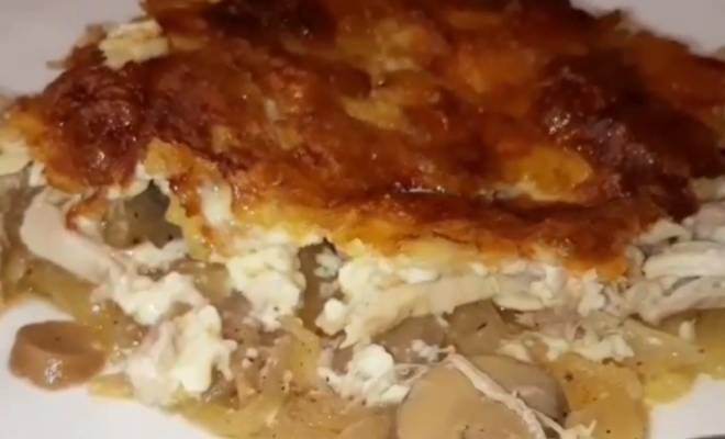 Мясо по французски из курицы в духовке с картошкой, грибами и сыром рецепт