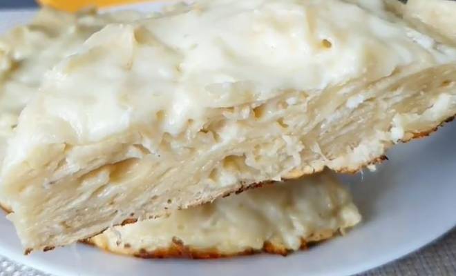 Ленивая ачма из лаваша с творогом и сыром на молоке на сковороде рецепт