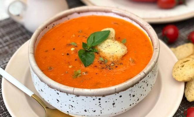 Томатный суп пюре из свежих помидор, перца, лука и чеснока рецепт