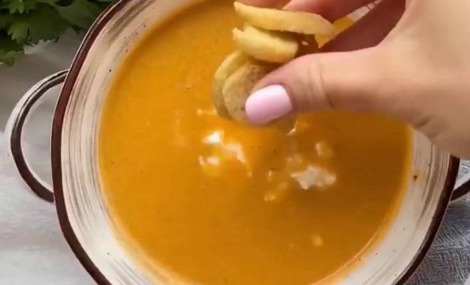 Суп пюре из баклажанов, помидоров, лука и чеснока рецепт