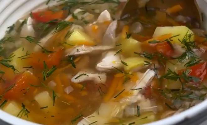 Суп с курицей, перцем, фасолью, морковью, картошкой и луком рецепт