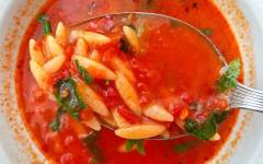 Турецкий красный суп томатный