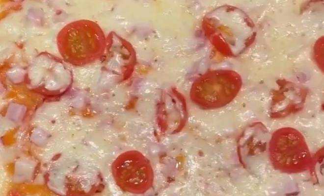 Пицца с майонезом и сметаной на сковороде - 6 рецептов за 10 минут с пошаговыми фото