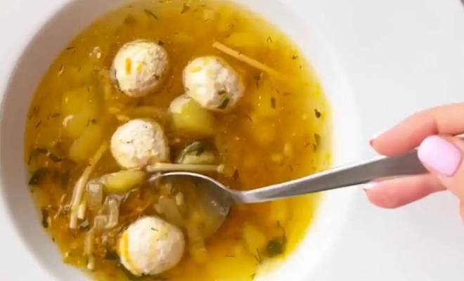 Суп с фрикадельками из куриного фарша и вермишелью рецепт