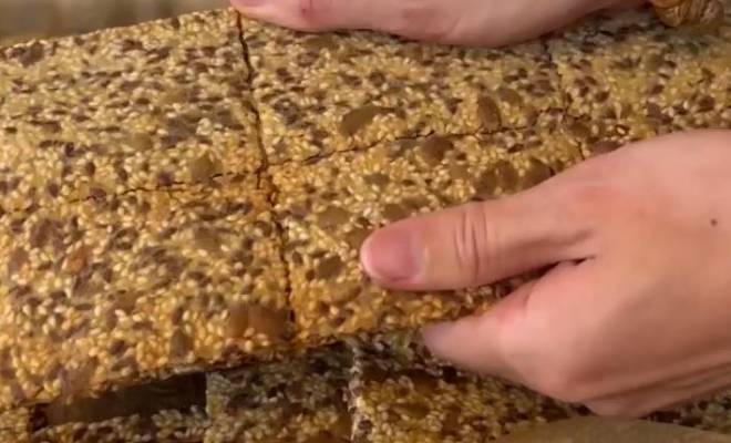 Мультизлаковые хлебцы из кукурузной муки, семечек и кунжута рецепт
