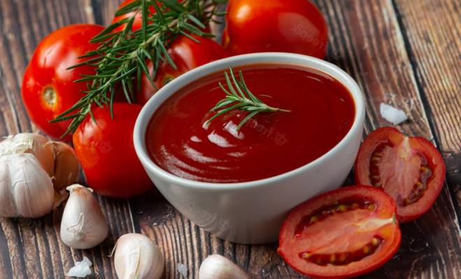 Домашний томатный кетчуп с чесноком, уксусом и сахаром рецепт