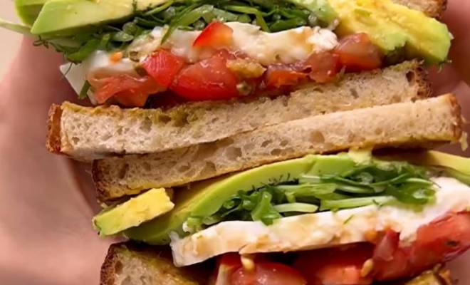 Итальянский бутерброд сэндвич Капрезе рецепт
