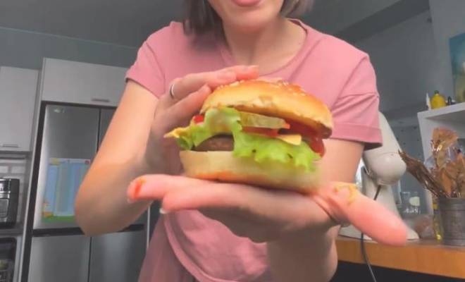 Крабсбургер гамбургер из мультсериала Губка Боб квадратные штаны рецепт