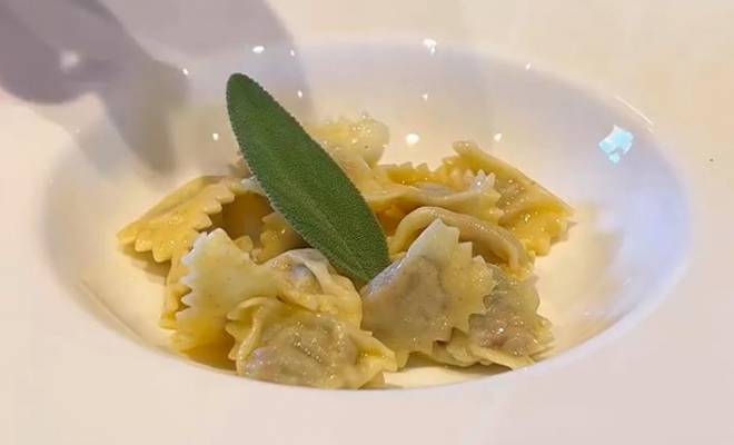 Пьемонтские Равиоли дель плин со сливочным маслом и шалфеем рецепт