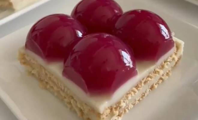 Десерт из печенья, пудинга и желе вишневого рецепт
