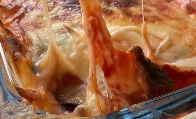 Баклажаны по пармски с сыром моцареллой и помидорами в духовке рецепт
