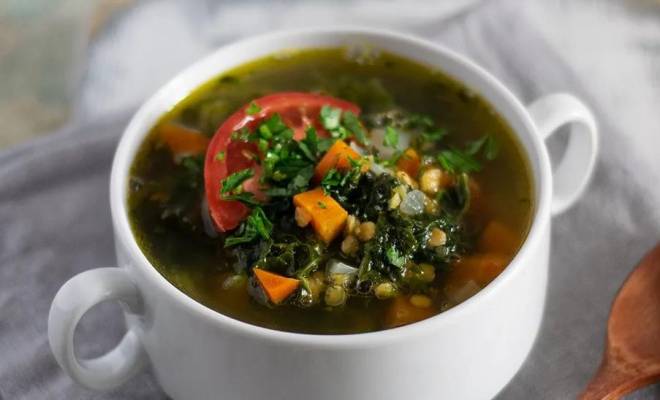 Чечевичный суп со шпинатом и помидорами рецепт