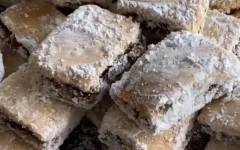 Сухой пирог печенье с орехами в сахарной пудре