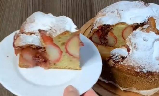 Яблочный пирог с бруснично-ореховой начинкой рецепт
