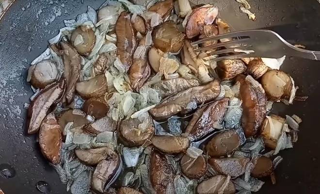 Жареные грибы подосиновики на сковороде с луком рецепт