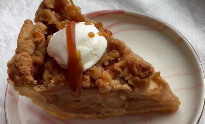 Песочный пирог с яблоками и крошкой в духовке самый вкусный рецепт