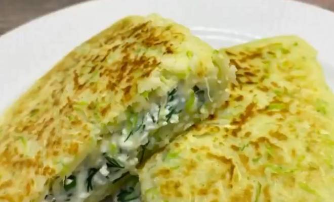 Тортилья из кабачков с сыром, рисовой мукой и творогом на сковороде рецепт