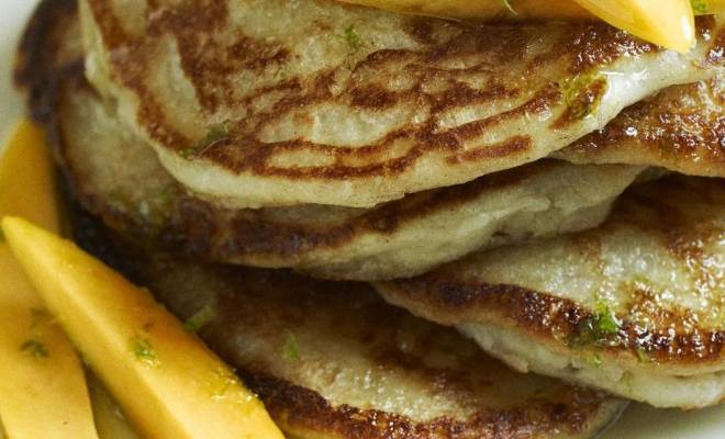 Кокосовые блинчики с манго и сиропом из лайма от Гордона Рамзи рецепт