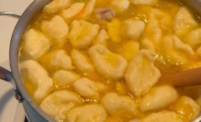 Бабушкин куриный суп с картофельными клецками рецепт
