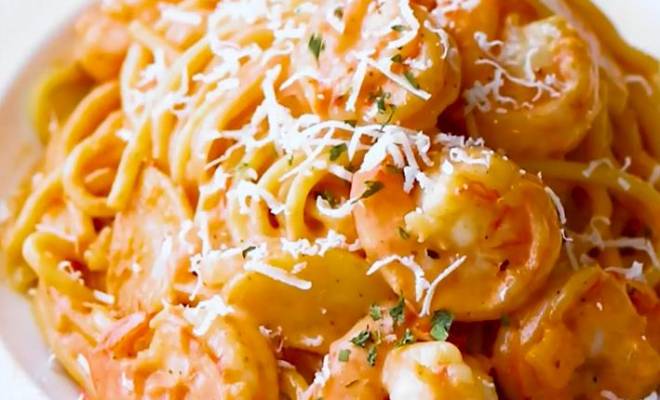 Спагетти с креветками в томатно чесночно сливочном соусе рецепт