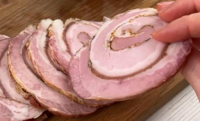 Мясной рулет из свиной грудинки в духовке рецепт