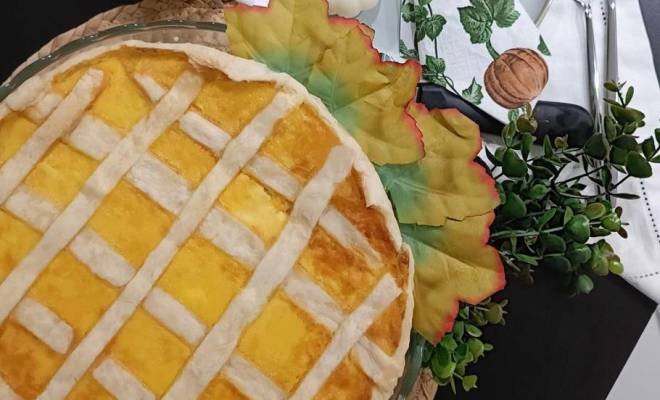 Тыквенный пирог с творожным сыром и яблоком рецепт