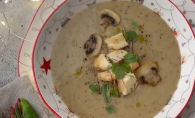 Грибной суп-пюре с шампиньонами и лисичками рецепт