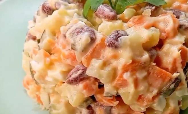 Салат с фасолью, яйцами и огурцами — рецепт с фото пошагово