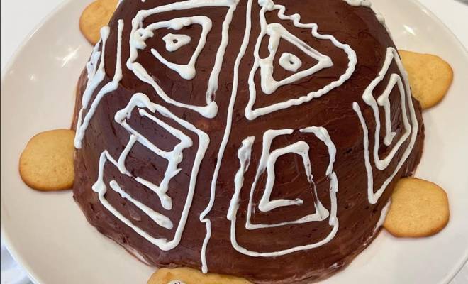 Торт Черепаха со сметанным кремом и сгущенкой рецепт