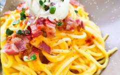 Спагеттини спагетти с тыквой и беконом