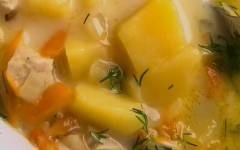 Сливочный куриный суп с картошкой и морковью