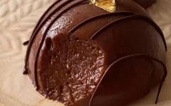 Шоколадный пудинг из хурмы