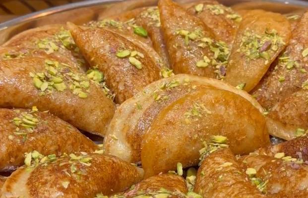 Сирийские блинчики фаршированные грецкими орехами рецепт