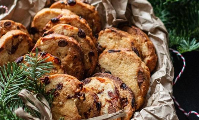 Печенье с сухофруктами и корицей на Рождество рецепт