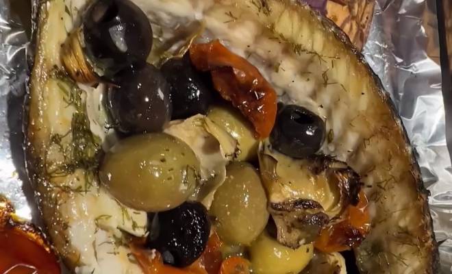 Сибас запеченный в духовке целиком фаршированный оливками рецепт