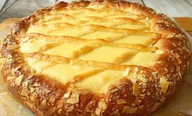 Сдобный пирог Сметанник со сметаной и яблоками рецепт