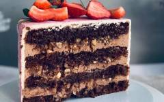 Шоколадно бисквитный торт с заварным кремом
